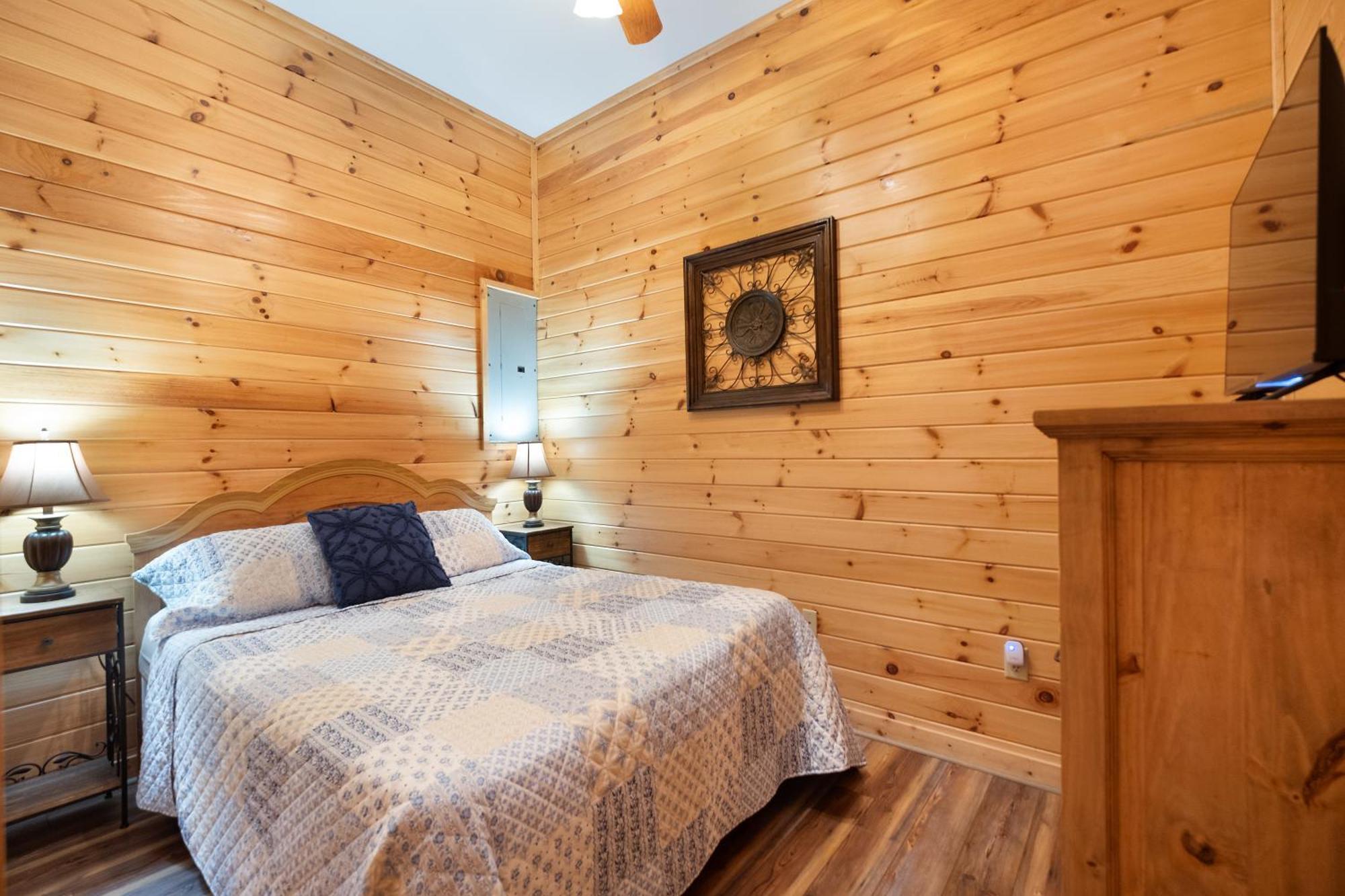 Private Smoky Mountain Luxury Log Home With 2 Fireplaces, Hot Tub & Community Pool Сивиървил Екстериор снимка